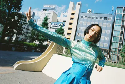 スタジオ撮影風景：ライティング調整